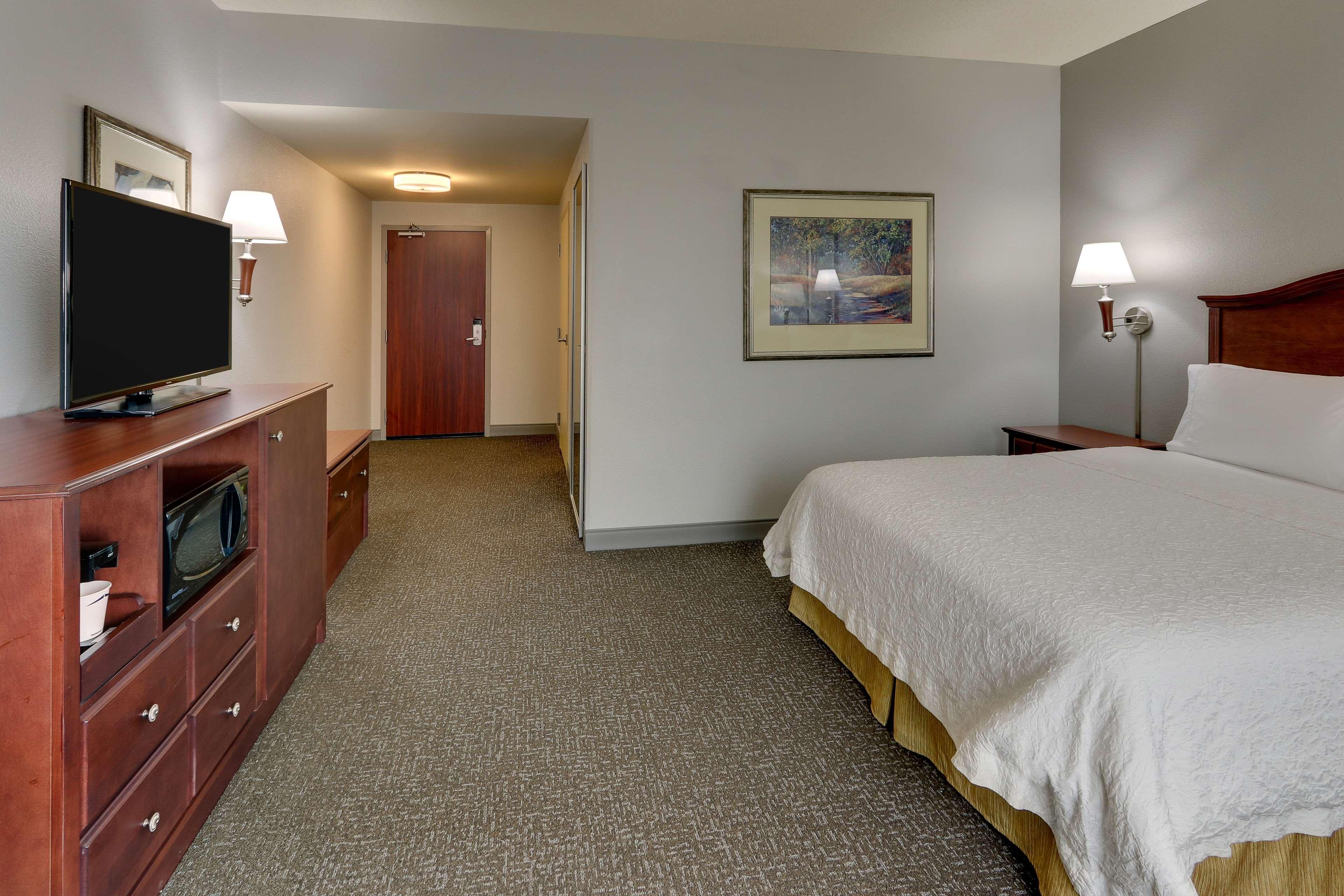 Hampton Inn & Suites Indianapolis-Airport Buitenkant foto