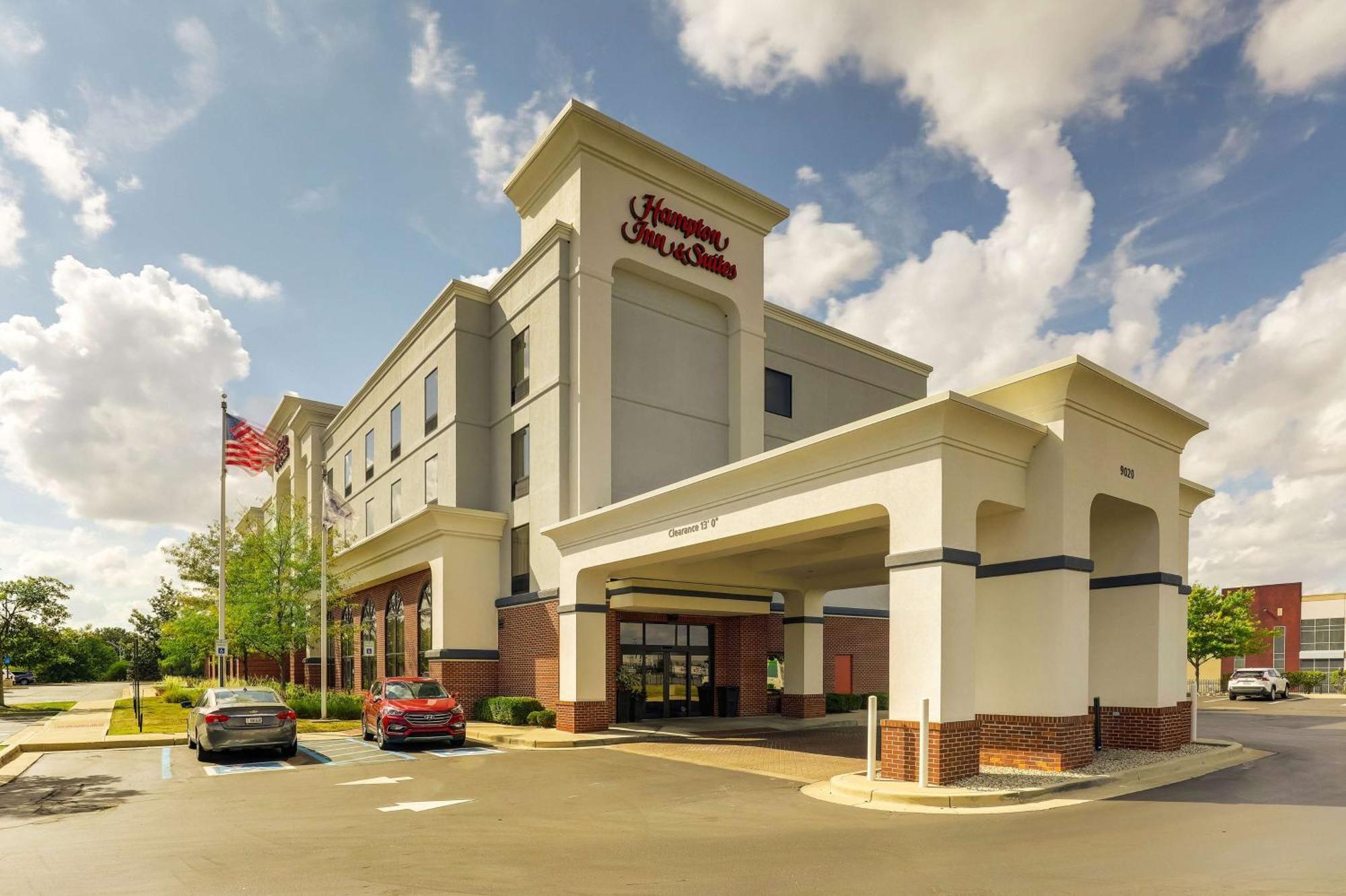 Hampton Inn & Suites Indianapolis-Airport Buitenkant foto